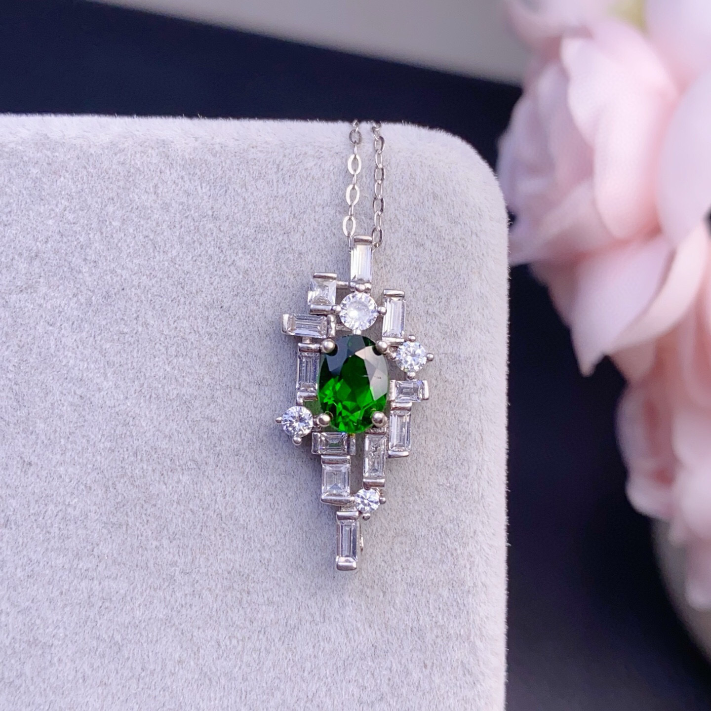 Organic pendant