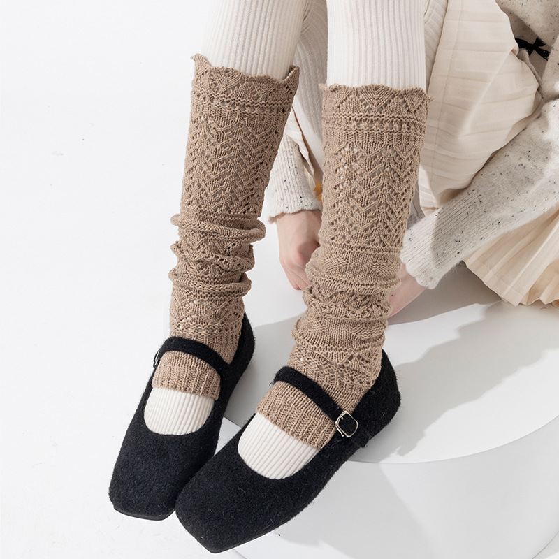 Botas Calcetines de algodón mujer en relieve hueco cálido tejido retro gris industria pesada tubo largo otoño e invierno apilado pantorrilla cubierta de pierna