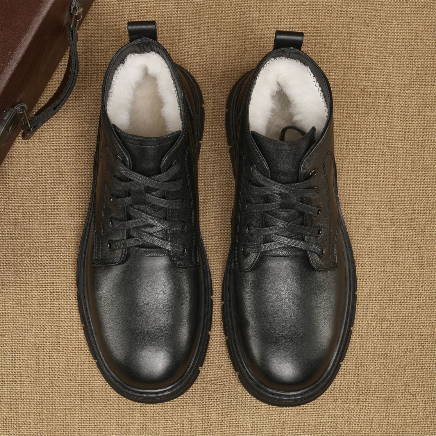 Top Layer Cowhide Genuine Leather Shoes Winter Warm Leather One-piece Thickened Wool Men's Business Casual High-top Martin Boots