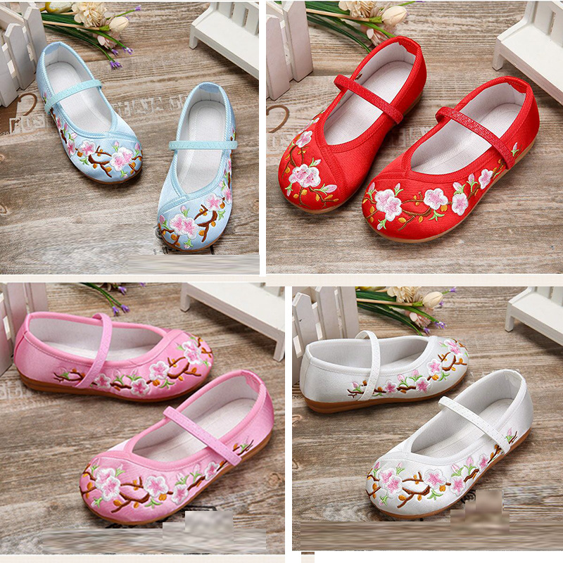 girl Embroidered shoes Chinese style children Hanfu Cloth shoes Ethnic style baby Princess shoes student dance perform