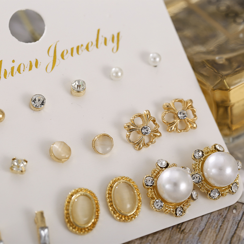 Moda Nuevo Estilo Perlas Diamantes De Imitación Pendientes De Flores Simples 9 Pares Conjunto display picture 6