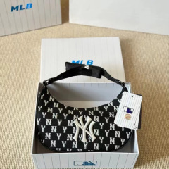 韓国の新しいMLB脇の下バッグ、刺繍入りフルプリント老眼NYヤンキーズショルダーハンドバッグ、多用途でファッショナブルなレディースバッグ