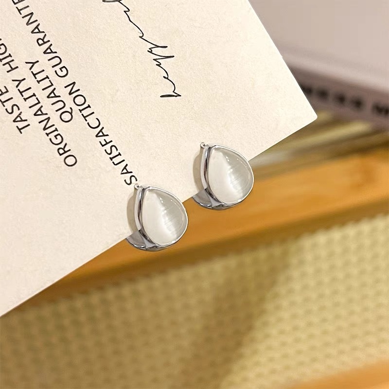 80#Iced opal double-sided silver earrings