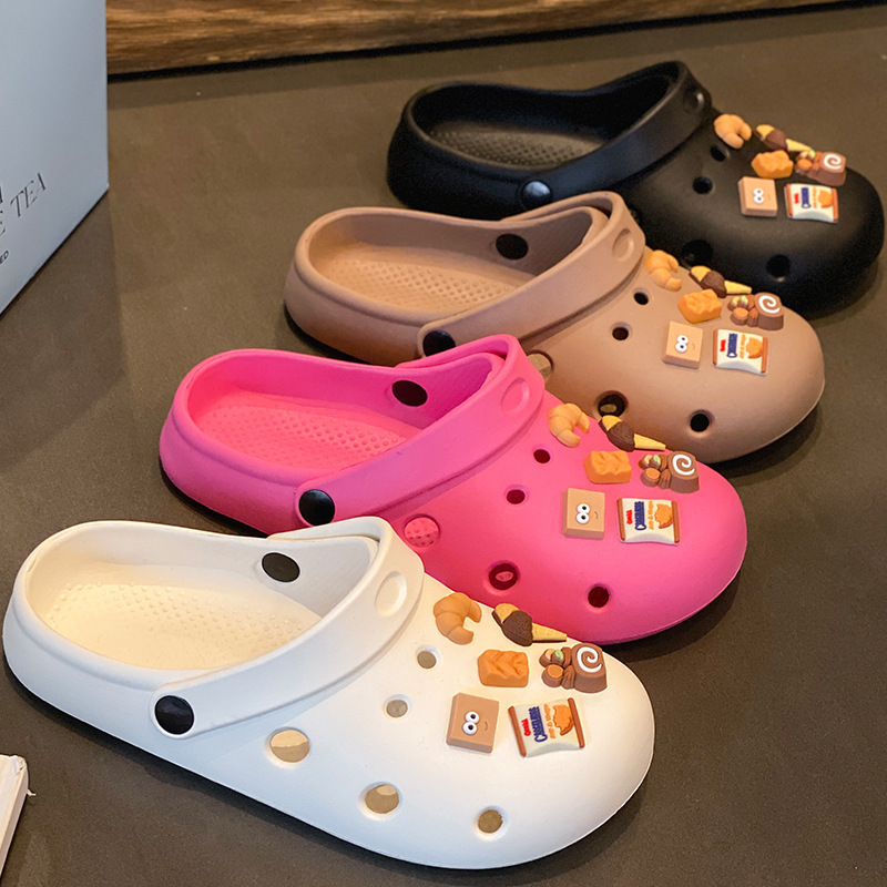 2024 New Arrival All-Match Two-Wear Hole Shoes Half-Slippers for Couple Indoor and Outdoor Lightweight Silent Non-Slip Beach Sandals and Slippers for Women