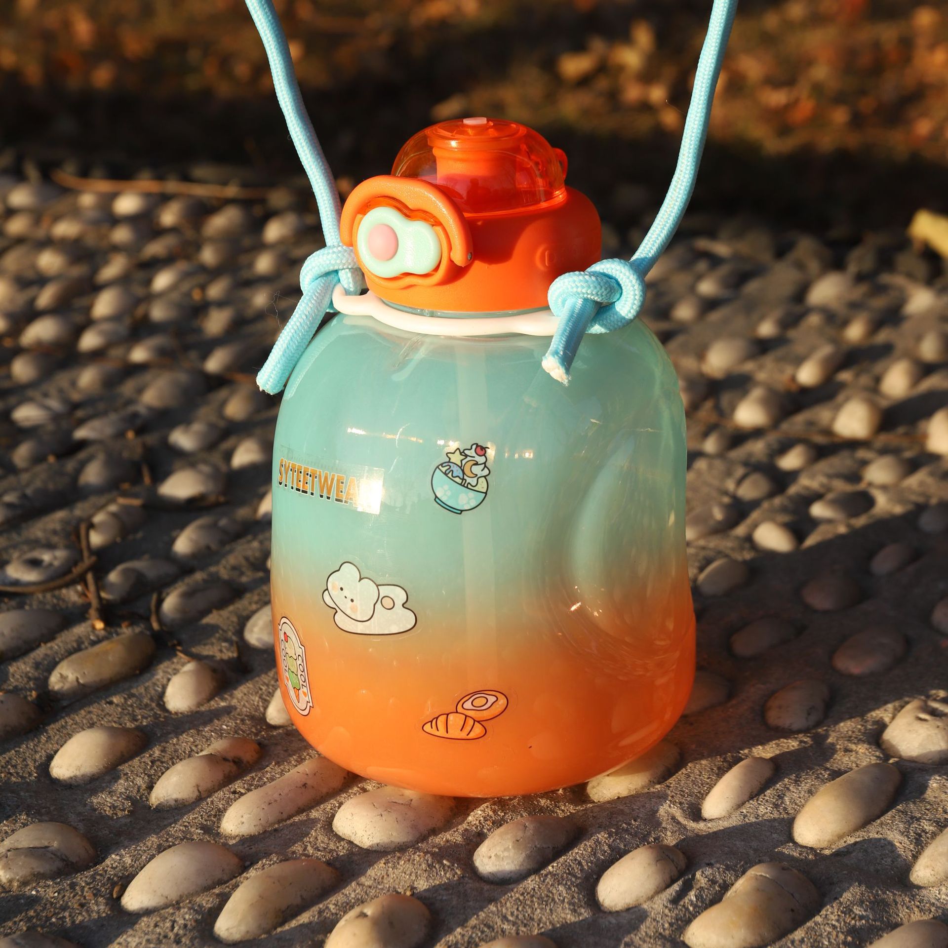 Tazas de agua transfronterizas de gran capacidad de varones gradiente deportivo de agua barril de agua botella de agua portátil barril de té taza de estómago