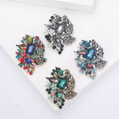 Cross-border foreign trade European and American style crystal glass brooch, temperament high-end retro women's clothing accessories brooch