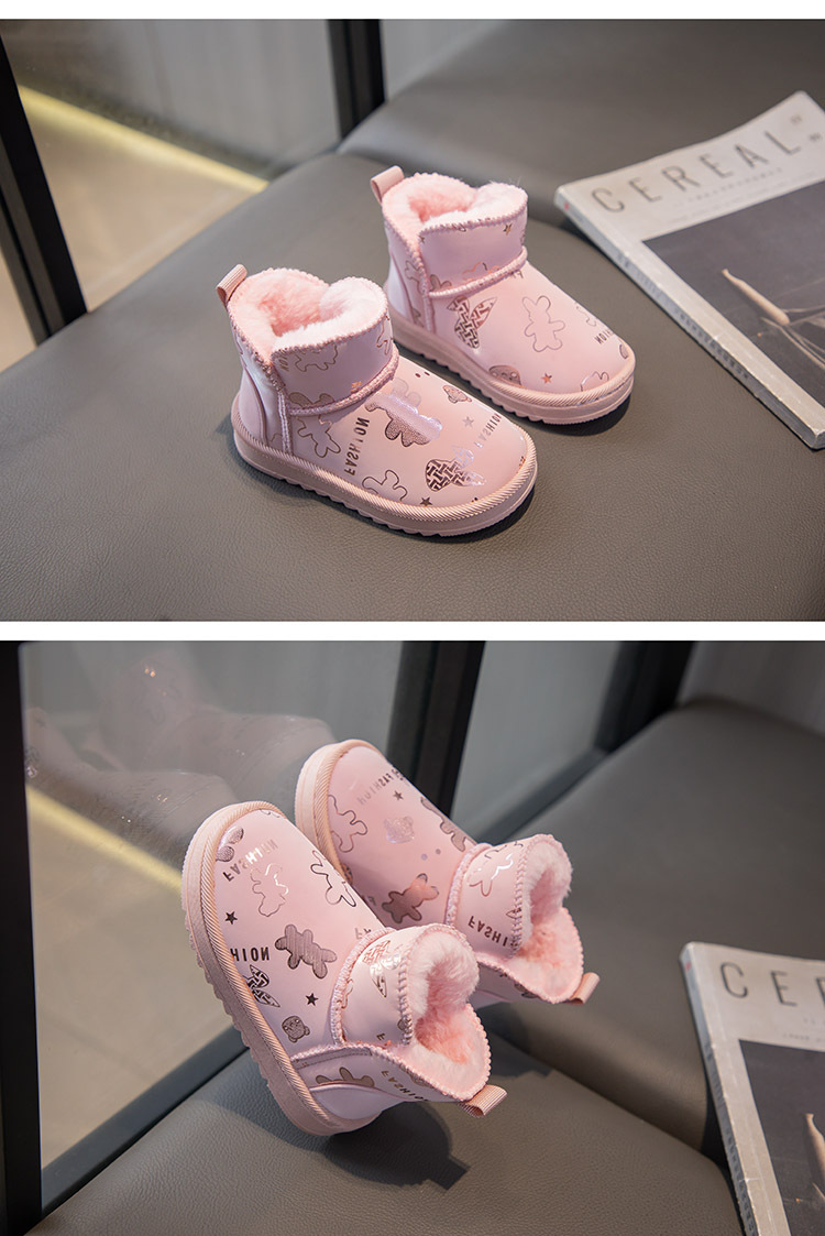 Scarpe di cotone per ragazze 2023 nuovi stivali invernali di cotone spesso e peluche per bambini Le suole morbide per ragazze tengono al caldo Scarpe di peluche per bambini_voghion.com