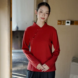 连衣裙;女式T恤;休闲裤