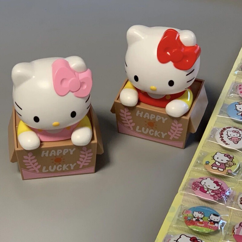 ソーラーシェイキングヘッドハローキティカーアクセサリー装飾品クリエイティブ漫画かわいい頭を振るkt猫|undefined
