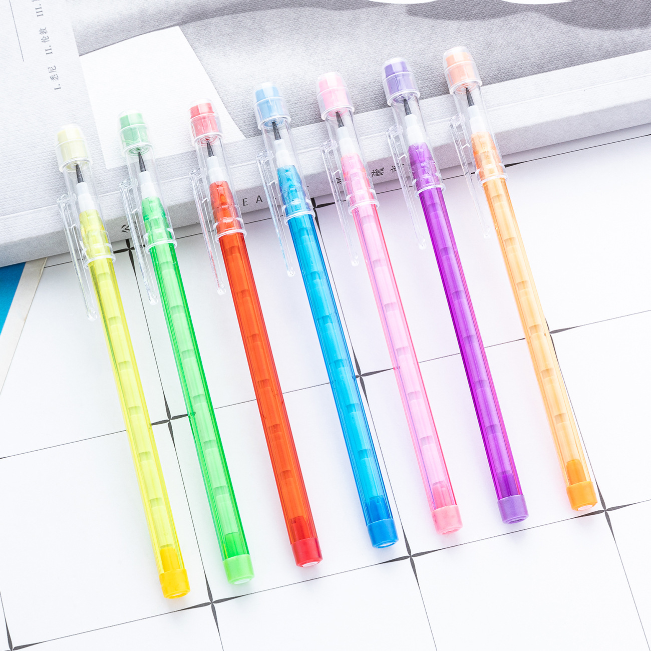Lápices transparentes creativos 9 secciones bajo huevo lápiz de núcleo reemplazable para niños escribiendo lápiz de dibujo con lápiz de borracha