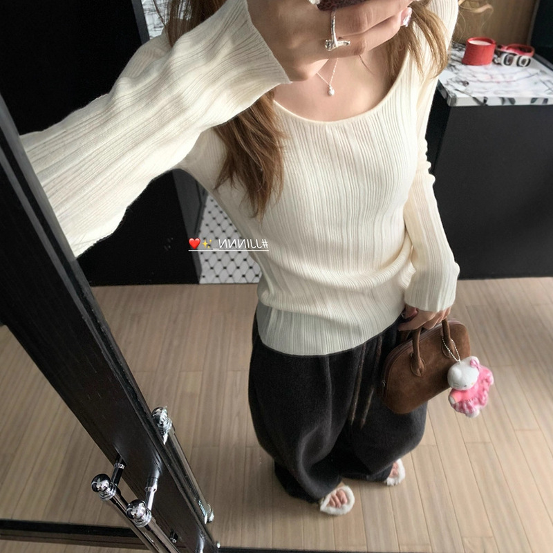 Plaid U-Neck Long-Sleeved Bottoming T-Shirt for Women in Spring and Autum New Korean Style Elegant Waist Slimming Look Casual Knitwear