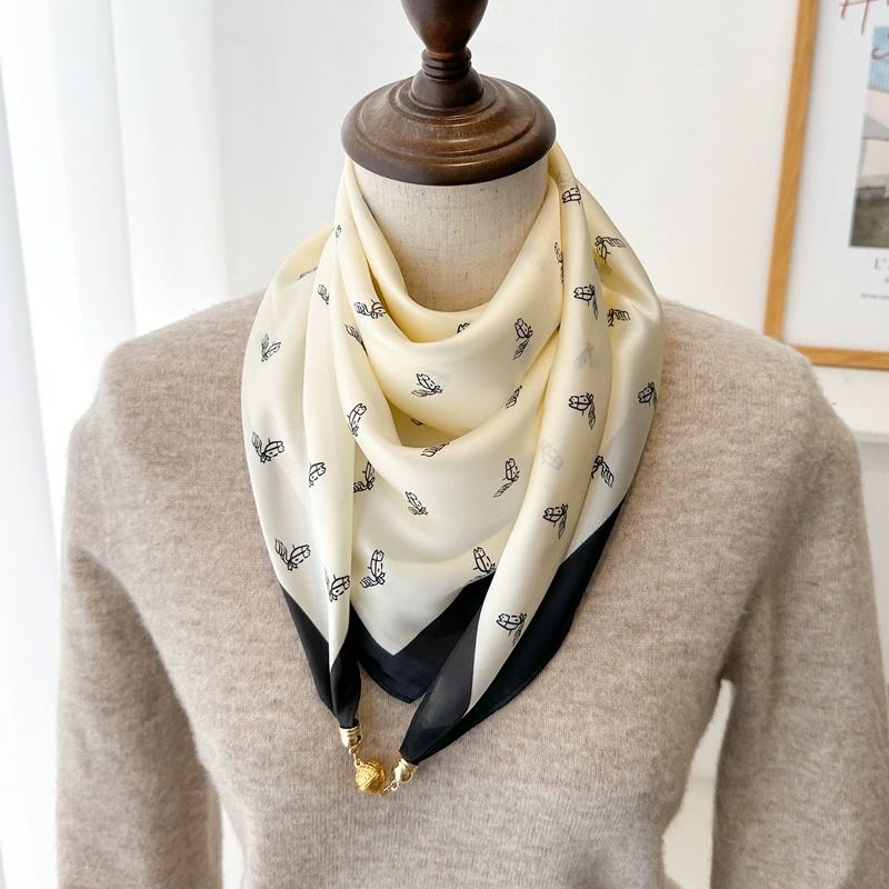 조랑말 머리---[자석 새틴 스퀘어 스카프]