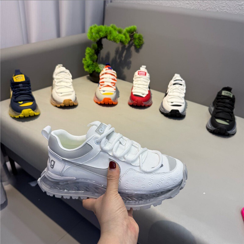 Trendy Kuaishou and Douyin Popular Models 2026 Spring/Summer Men's Shoes, Fashionable Versatile Casual Sports Shoes, Soft Leather, Breathable, Lightweight, Comfortable Trendy Kuaishou and Douyin Popular Models 2026 Spring/Summer Men's Shoes, Fashionable Versatile Casual Sports Shoes, Soft Leather, Breathable, Lightweight, Comfortable