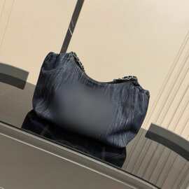巴黎新款牛仔托特包女大容量单肩包链条包时尚百搭通勤包