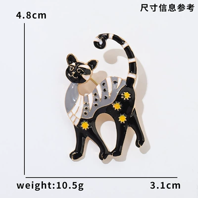 Animal Lapel Pin, Yaxa sancaqları