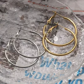 耳环;耳扣;手镯