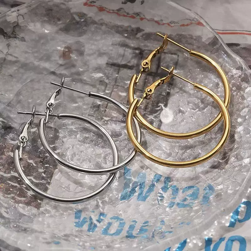 跨境欧美钛钢不掉色圆圈耳环女工字扣弹簧大圈线圈经典吊坠耳饰