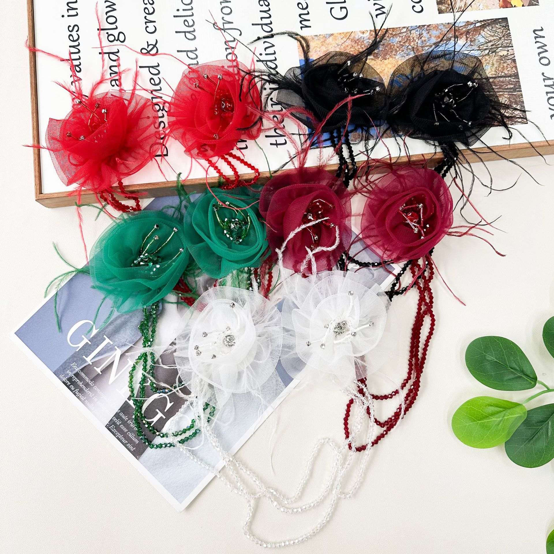 Nueva venta caliente coreana malla tridimensional plumas flores joyas tocado ropa joyas para el cabello bolsos accesorios decoración de personalidad image 1