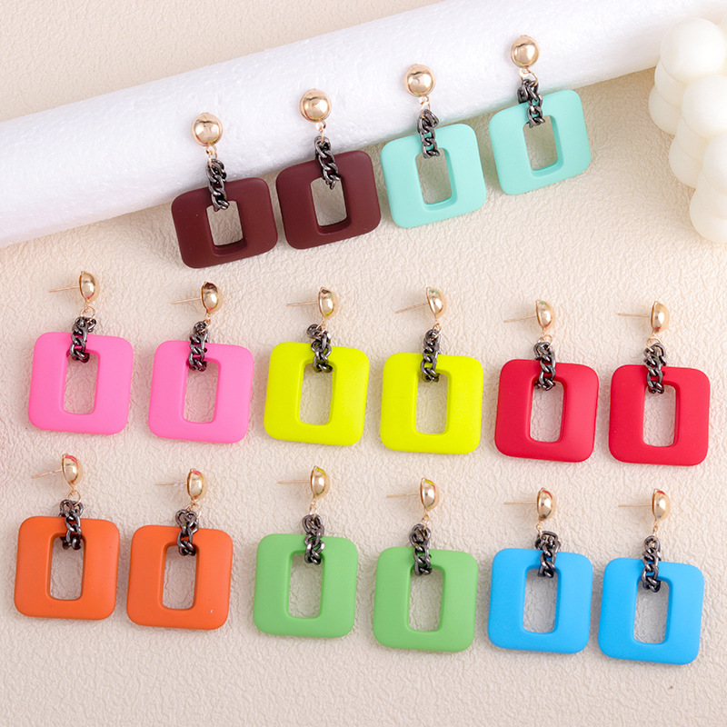 Aretes cuadrados exagerados pernos acrílicos europeos y estadounidenses diseñados con cadenas esmeriladas retro simple pendientes joyas para orejas mujeres