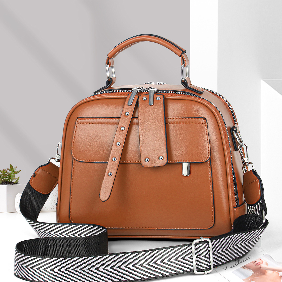 Cross-border 2026 Factory Direct Sale Popular Women's Crossbody Leather Bag Large Capacity Fashionable Simple Trendy_voghion.com