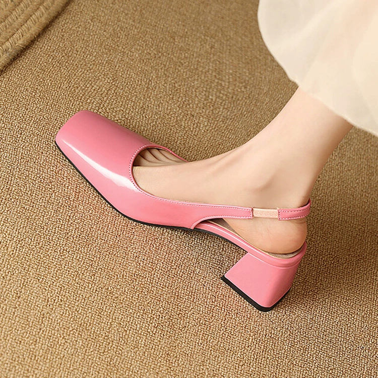 Внешняя торговля лакированная кожа квадратная голова плюс размер каблук женские туфли Baotou пустые сандалии Внешняя торговля Поколение 32-48