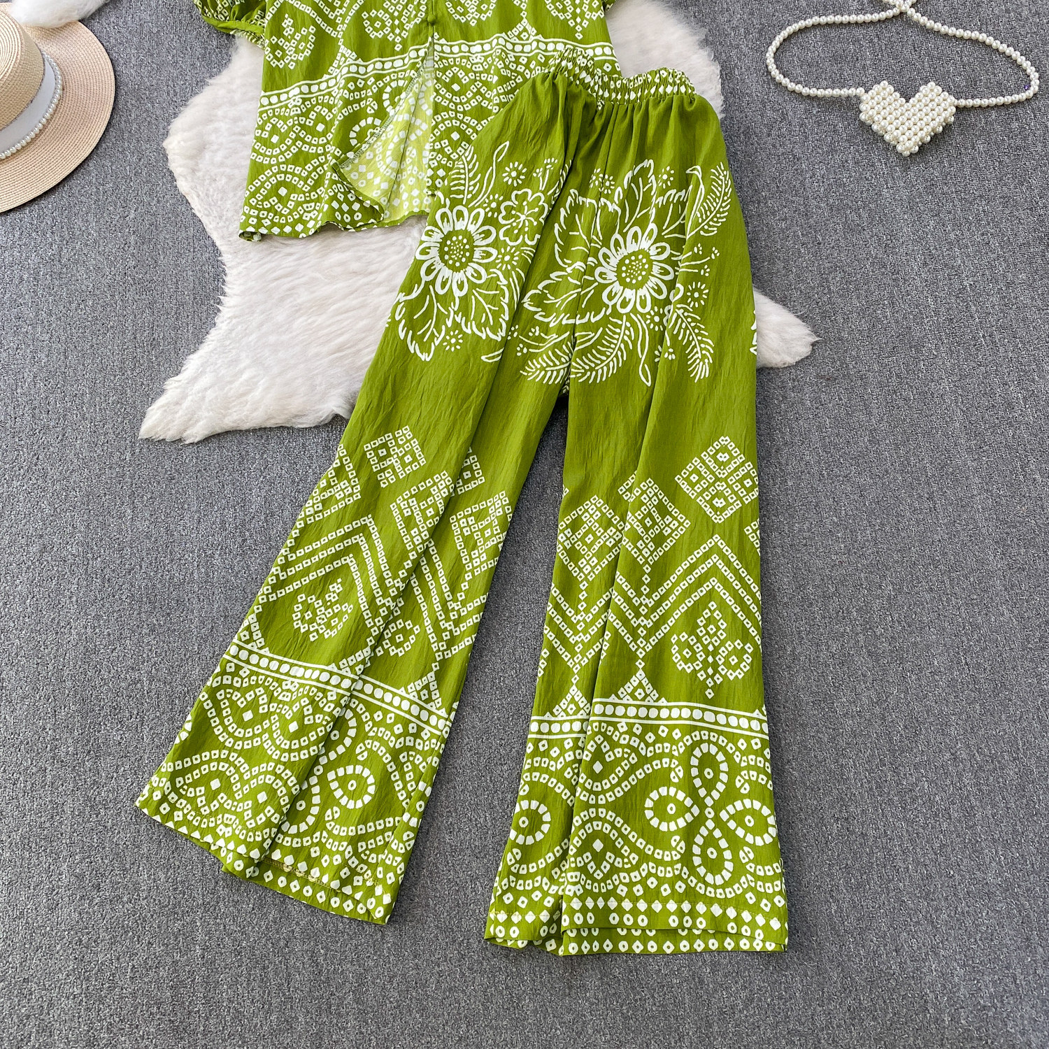 Women's French Style Commuter Cardigan V Neck Puff Sleeve Geometric Print Two Piece Set Casual Loose Fit Slimming Wide Leg Pants_ecoleips.com
