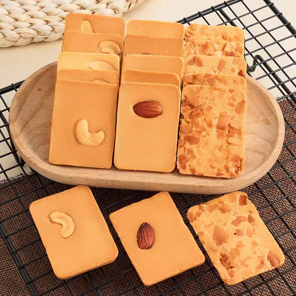 传统糕点坚果脆芙鸡蛋薄脆饼巴旦木腰果椰子片干酪蛋糕饼一件批发