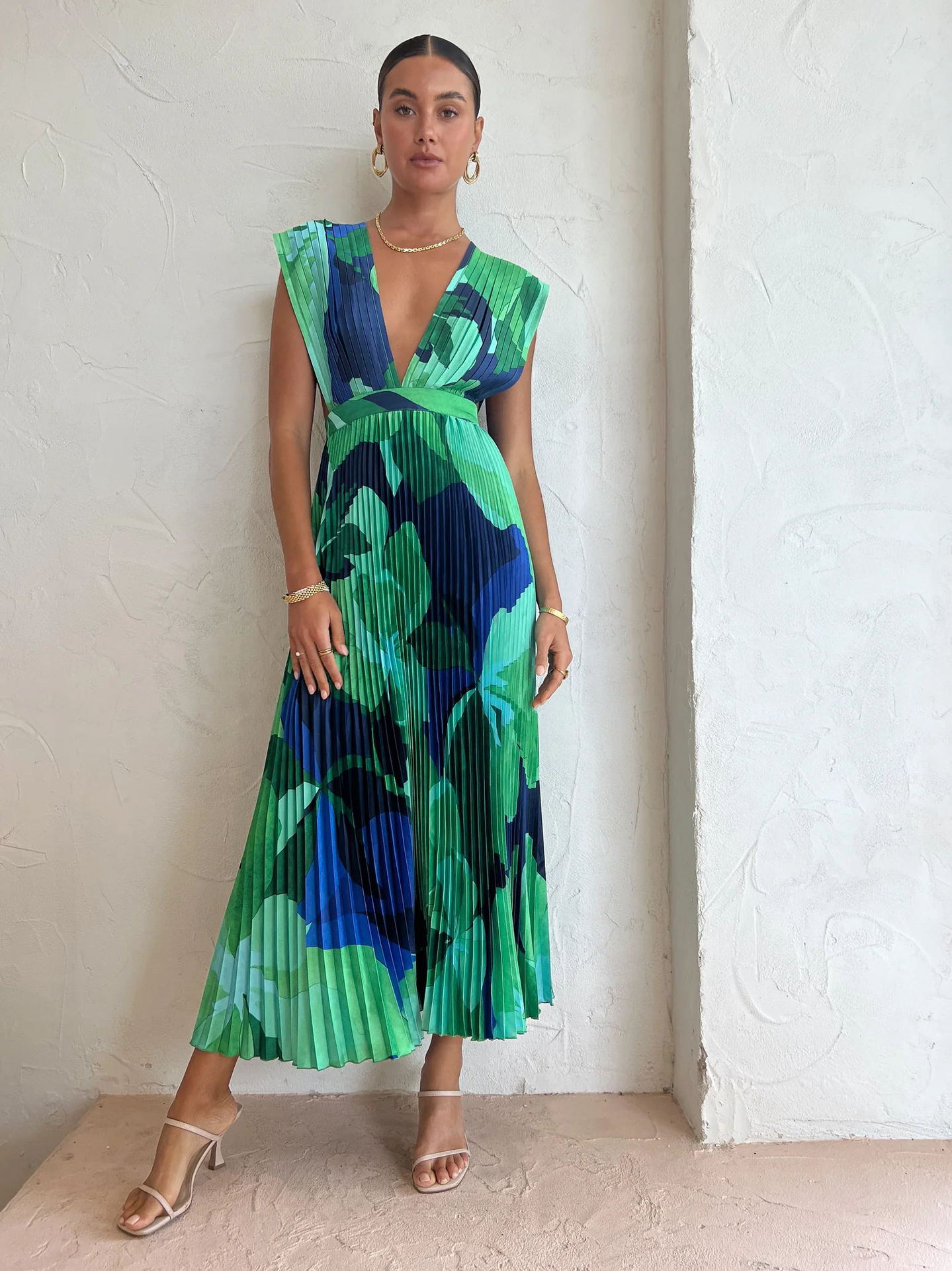 Regular Fit Fit Type Color Block Pattern Summer Season Women's Gender Wholesale Women's Vacation Zipper Pleated Backless Color Block Holiday Travel V Neck Sleeveless Swing Dress