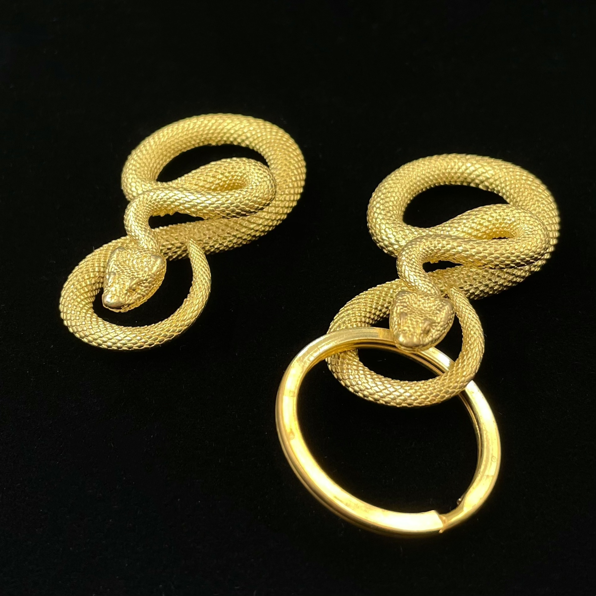 纯黄铜金色灵蛇吊坠腰挂桌面小摆件复古皮带钥匙扣挂件仿古玩礼品|ms