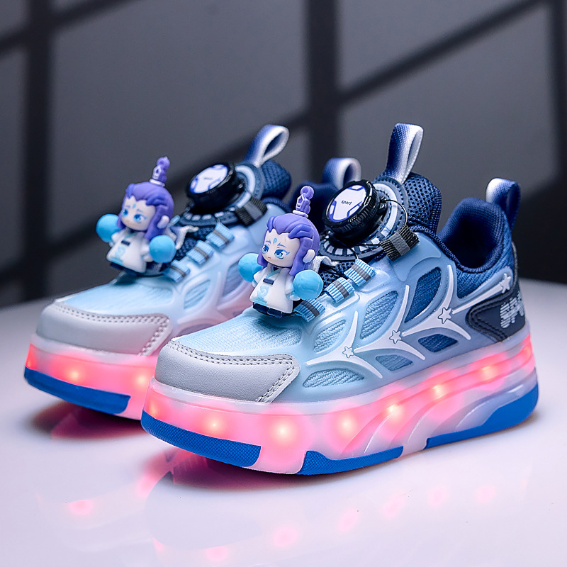 Nezha cuatro ruedas deformación zapatos de ruedas para niños recargables de patinaje de ocho ruedas al por mayor zapatos deportivos para niños