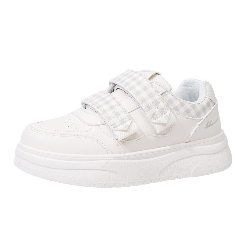 Zapatos de suela gruesa de terciopelo, calentamiento de moda, cómodos, zapatos de velcro, zapatos de skate de moda para mujeres que viajan en invierno