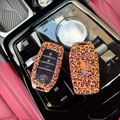 Suitable for Toyota car key fob covers: Highlander, cute KT cat design, leopard print, Camry, and Sienna key fob covers (Static Rod/Key Bag) - toyota-a-single-shell