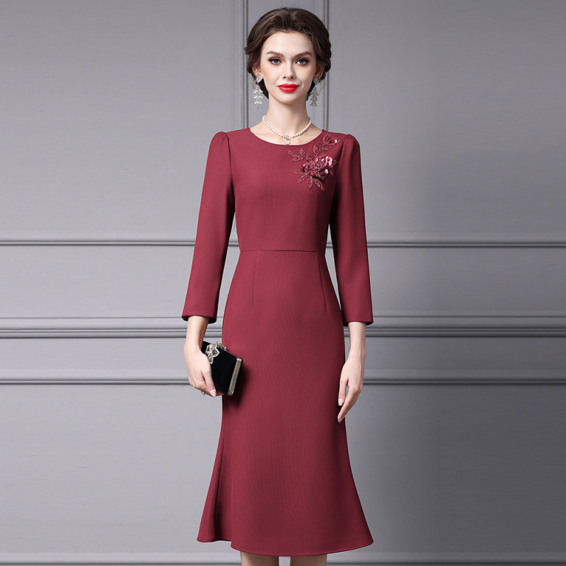 Zhili Spring Dress for Women, Long-Sleeved, High-End, Suitable for Slightly Plump Figures, Three-Dimensional Tailoring, Slimming Fishtail Skirt, New Style