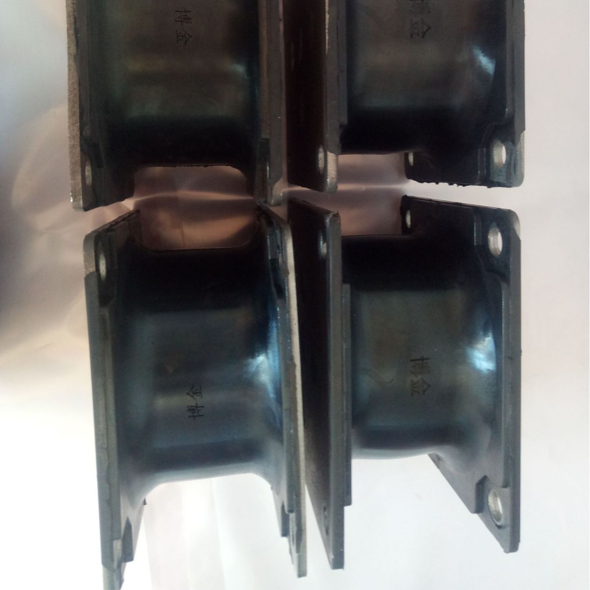 山推SR22M 压路机 减震块 263-83-30000 山推压路机配件