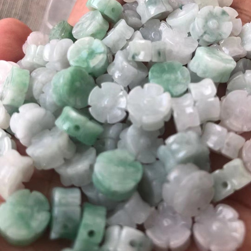 翡翠冰种A货散珠DIY饰品配件手链 翡翠双面梅花通孔梅花玉珠小花