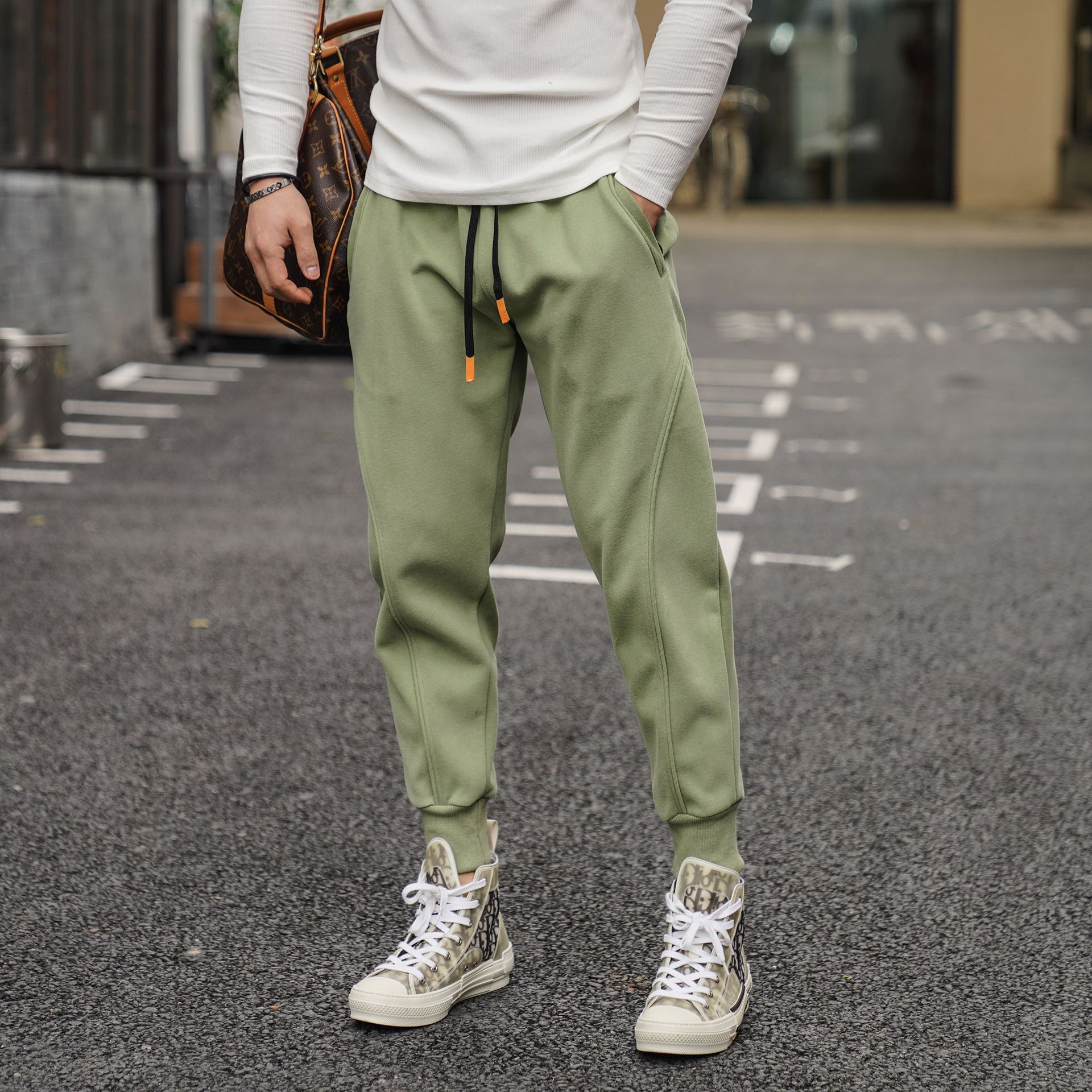 Autumn and Winter Sweatpants Sports Casual Loose Versatile Men's Long Pants with Zipper Pockets Outdoor Thick Cotton Composite Joggers