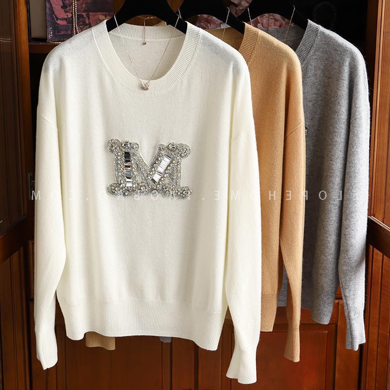 Wear non-greasy series ~ long on the aesthetic knitwear! Women's diamond-studded M sweater