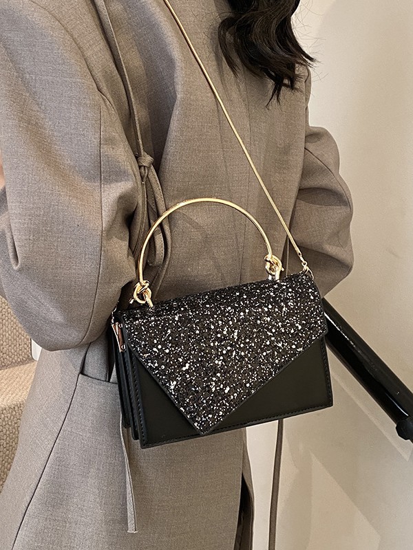 Nuevo estilo de bolso de mano metálico con lentejuelas para mujer, sencillo y a la moda, bolso de hombro cruzado con cadena, moderno y a la moda.