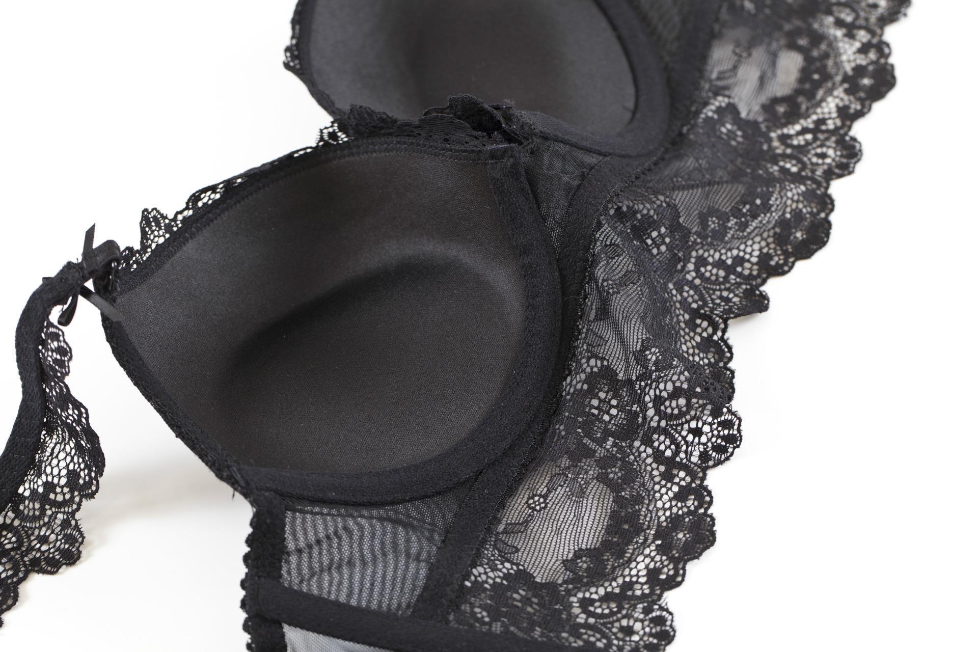 Conjunto de sutiã e calcinha em renda para mulher sexy_voghion.com