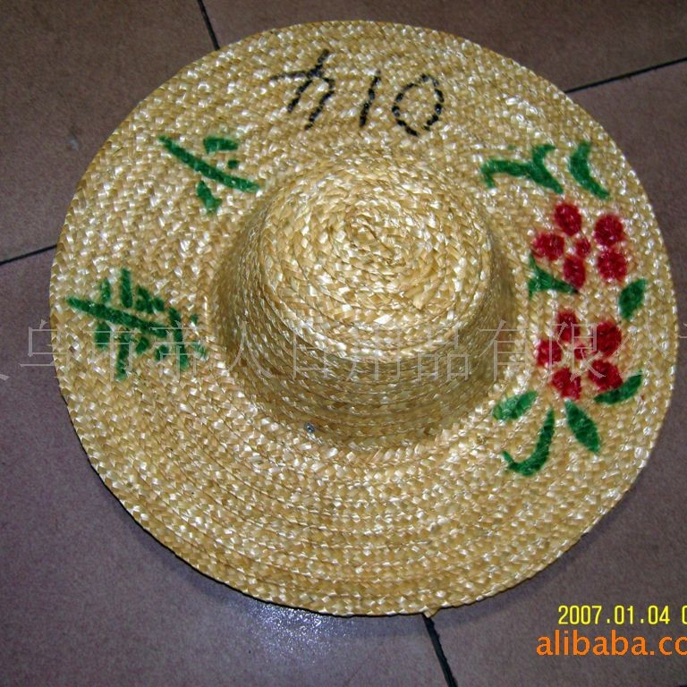 供应各种麦秆草帽 大沿帽 纸草帽 礼帽 平顶帽 等各种草帽！