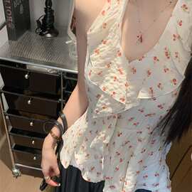 纯欲风肌理碎花褶皱荷叶边雪纺背心夏季新款感收显瘦收腰辣妹上衣