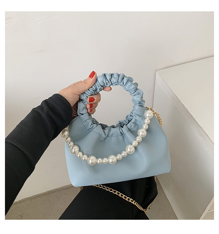 Wholesale Pleated Pearl Chain Solid Color Handbag Nihaojewelry display picture 130