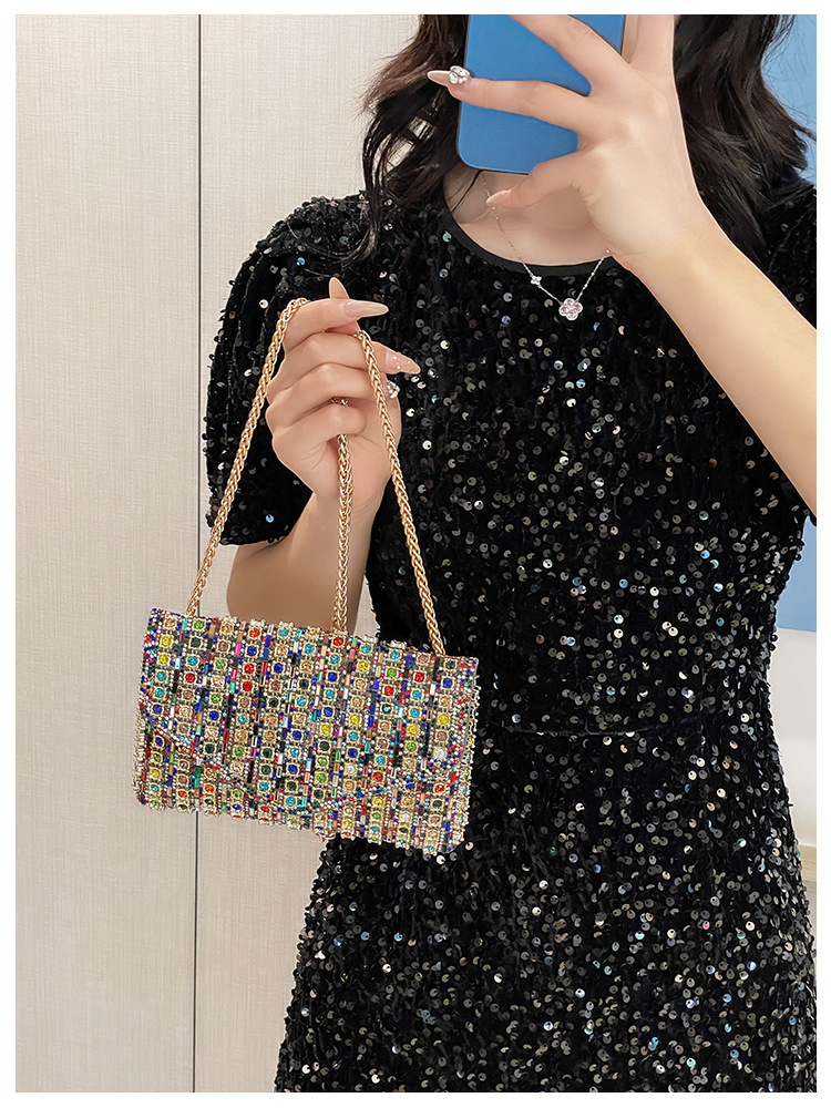Cross-border bag bestsellers: Women's bag, chain, super shiny diamond-encrusted small square bag, crossbody bag, fashionable and versatile, socialite dinner bag Application Scenario