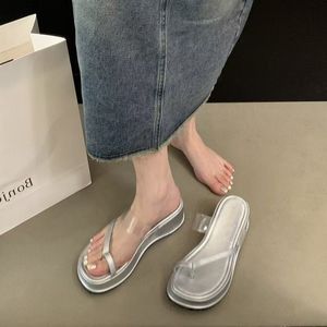 欧美风防水台套趾细带坡跟平底凉拖2025夏季金属扣厚底外穿拖鞋女