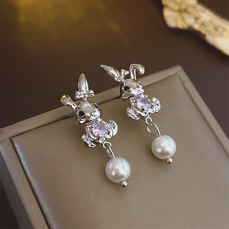1 Pair Casual Elegant Lady Geometric Bow Knot Inlay Imitation Pearl Zircon Drop Earrings display picture 9