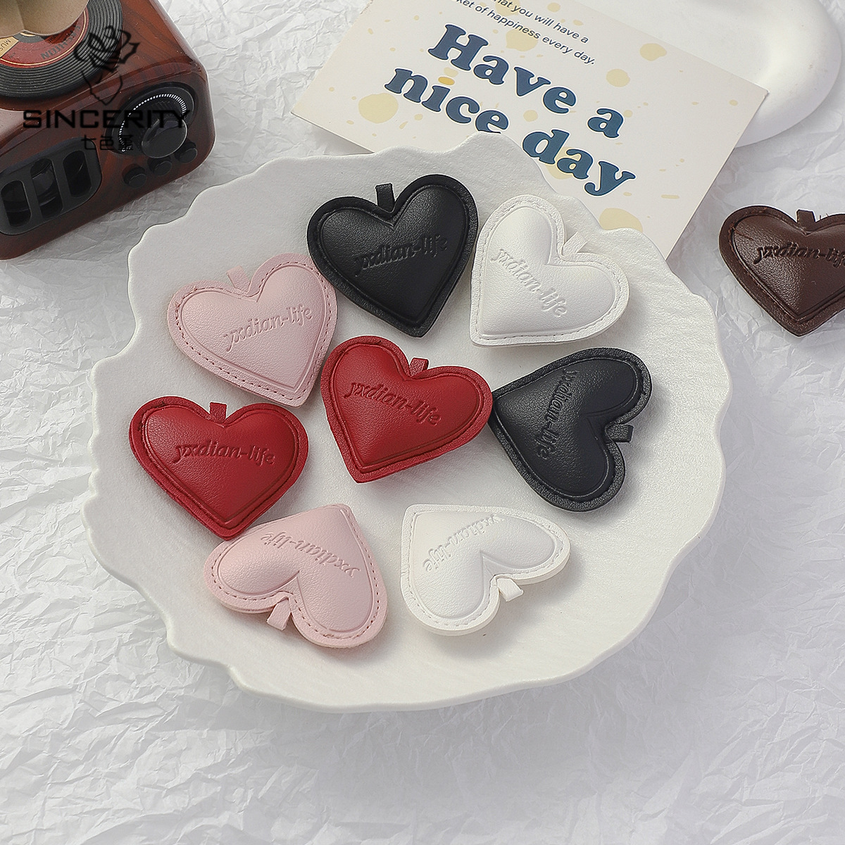 Cuerpo de siete colores amor atmósfera accesorios de cuero romántico ramo de flores hechas a mano decoración de materiales de flores colgantes