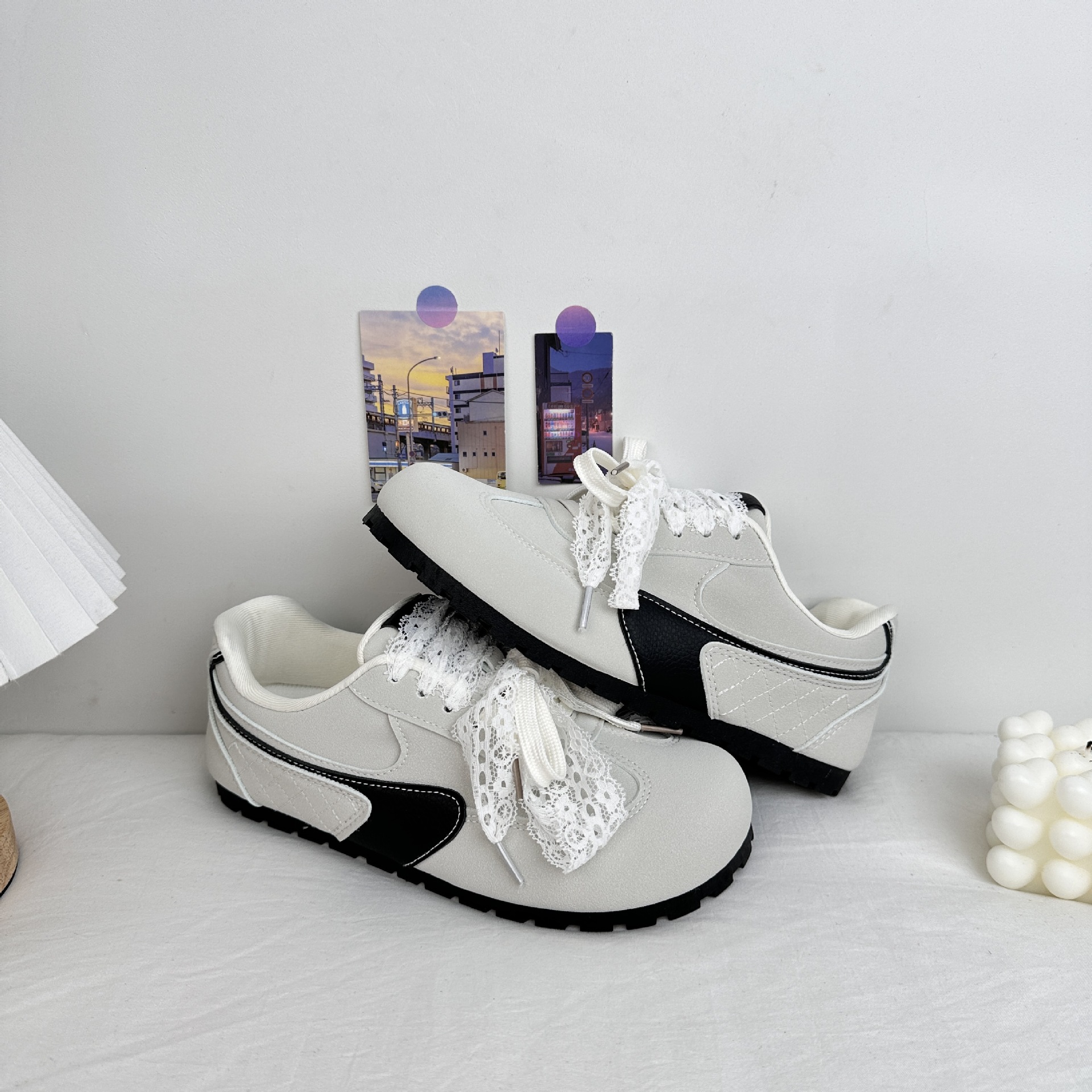 Zapatos de deporte de encaje rosa mujer 2025 punta redonda casual primavera y otoño nuevo estilo carreras de suela fina con pantalones anchos zapatos de entrenamiento de ballet image 8