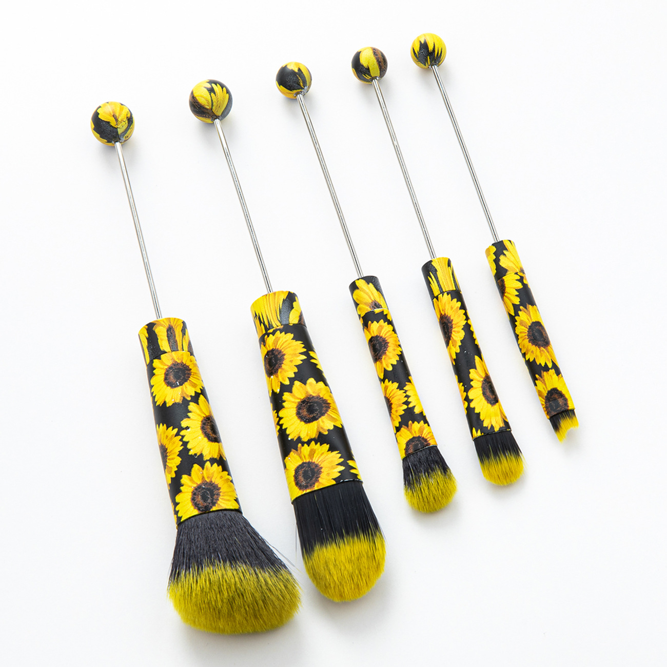 5 DIY cuentas Navidad Halloween set cepillo de maquillaje blush pincel de pintura en polvo inclinado sombras de ojos cejas cepillo herramientas de maquillaje