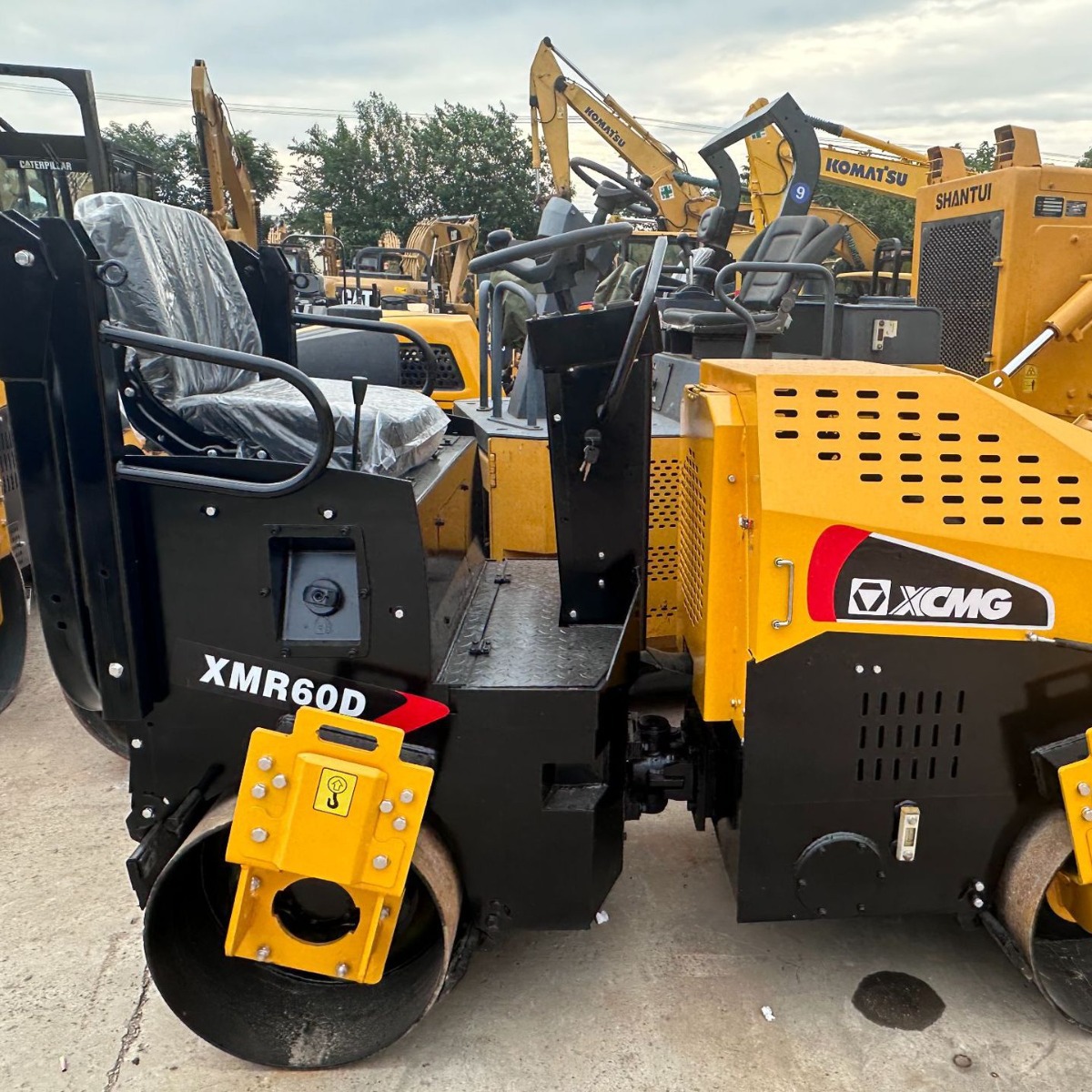 乌鲁木齐二手小型振动压路机 徐工3吨4吨6吨10吨二手双钢轮压路机