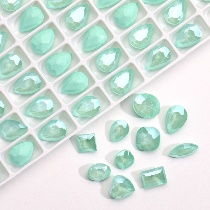 Shaped mint green mocha Diamond DIY hairpin Super Flash love pointed bottom Diamond Glass nail drill nail jewelry wholesale Shaped mint green mocha Diamond DIY hairpin Super Flash love pointed bottom Diamond Glass nail drill nail jewelry wholesale